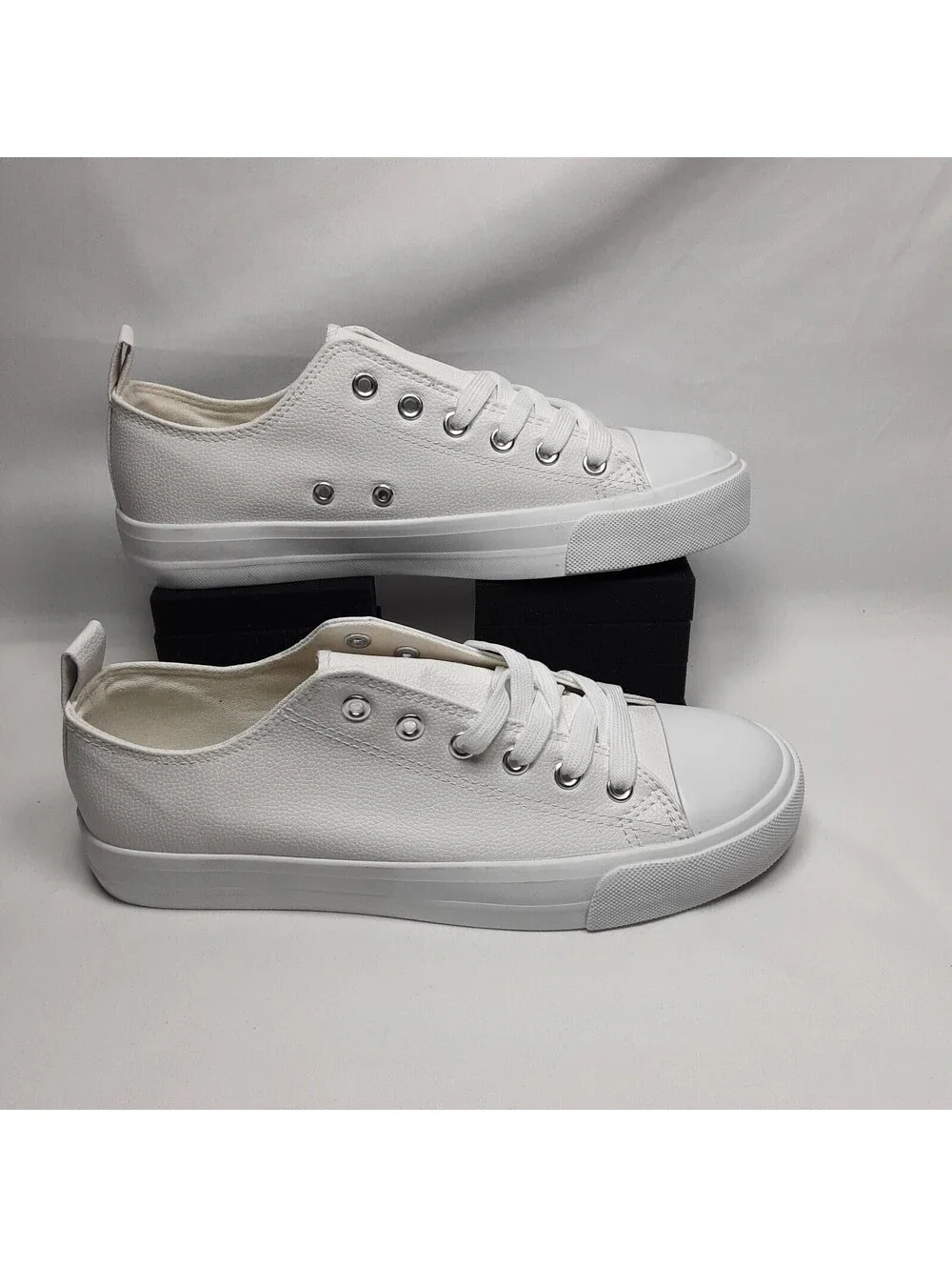 Women's - Jump Kick - White - Sneaker - Size 9